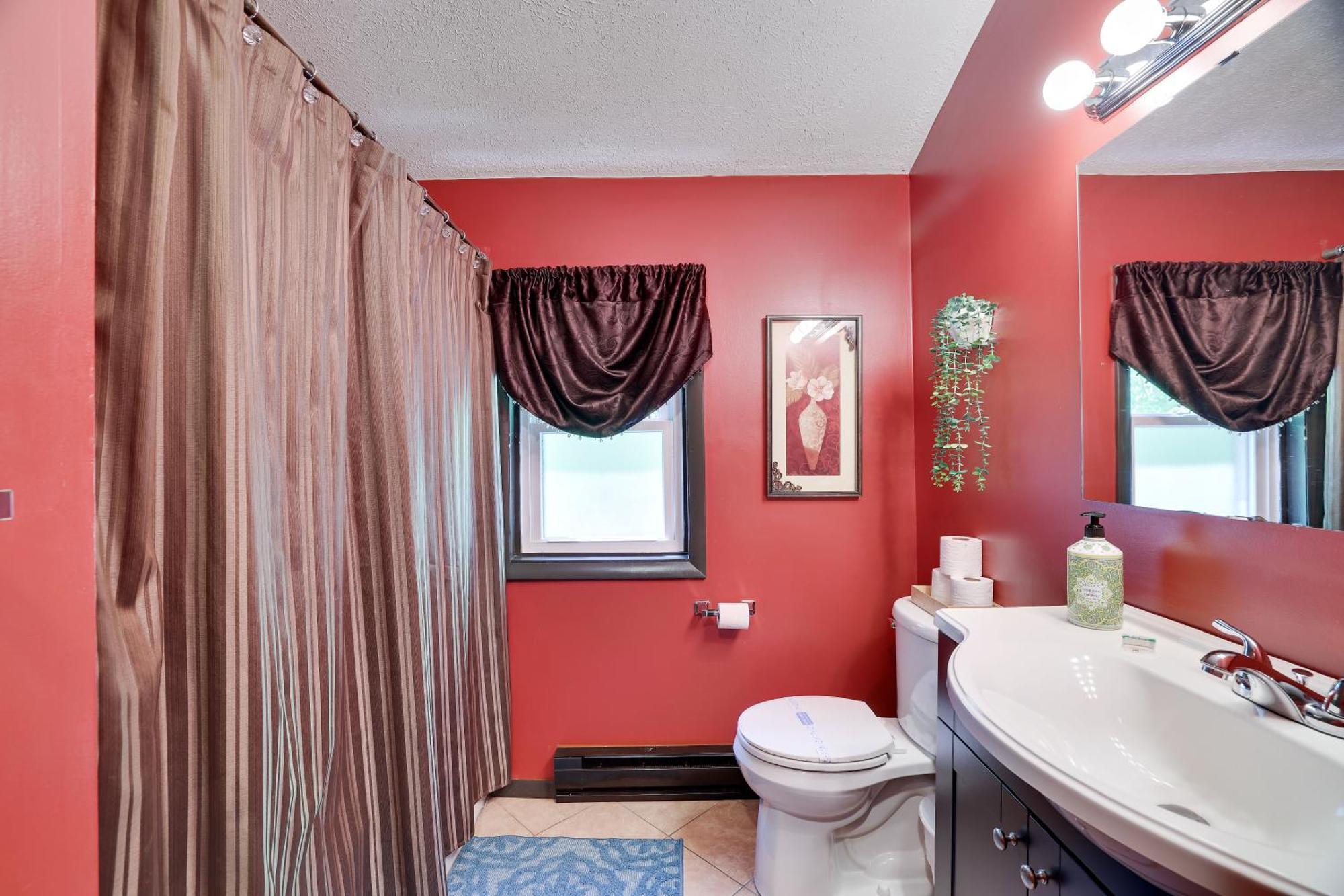 Chalet Renovated Near Casino, Camelback , Kalahari 4Bdrms Firepit Hot Tub Game Room Tobyhanna Exteriör bild