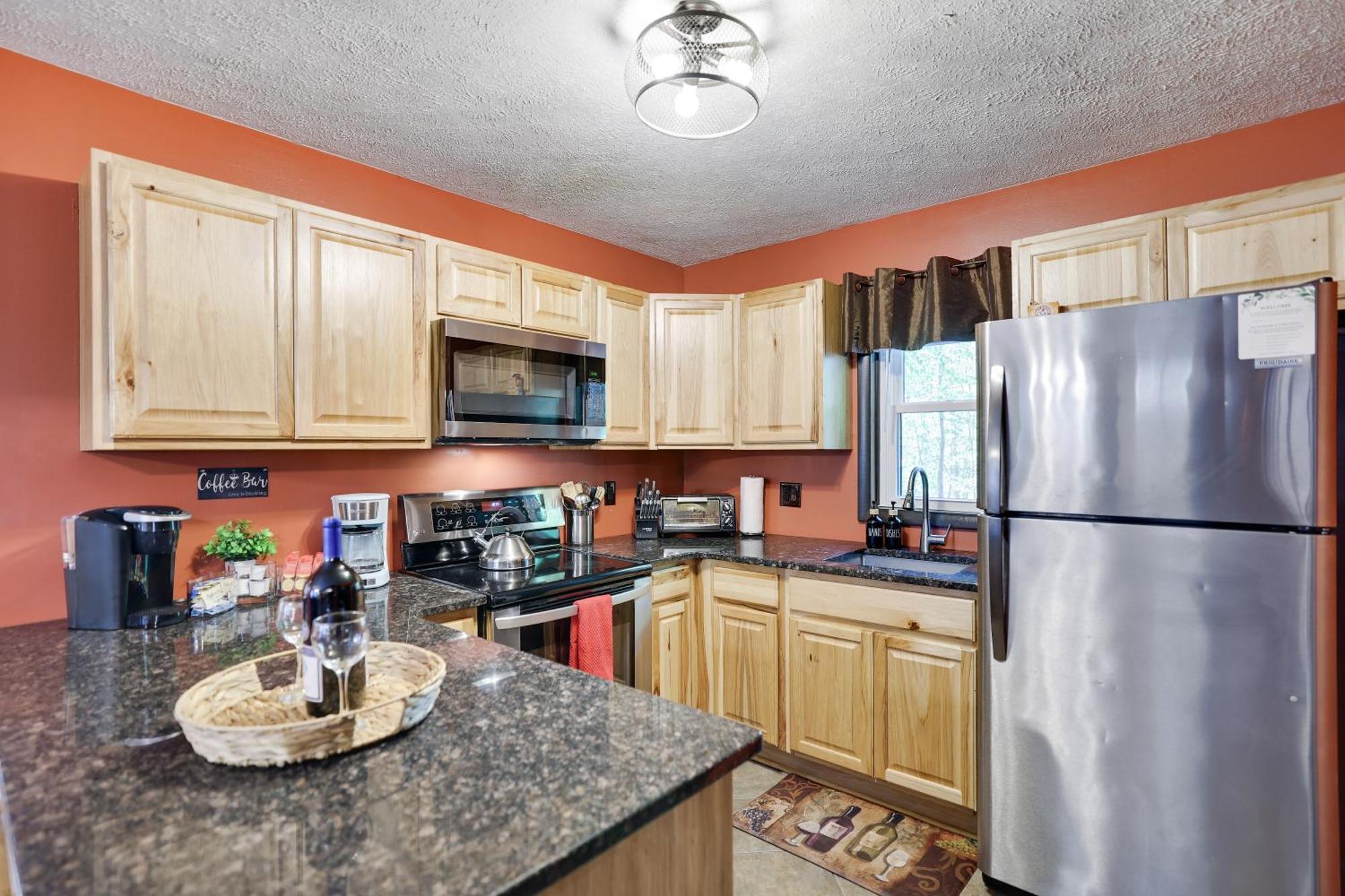 Chalet Renovated Near Casino, Camelback , Kalahari 4Bdrms Firepit Hot Tub Game Room Tobyhanna Exteriör bild
